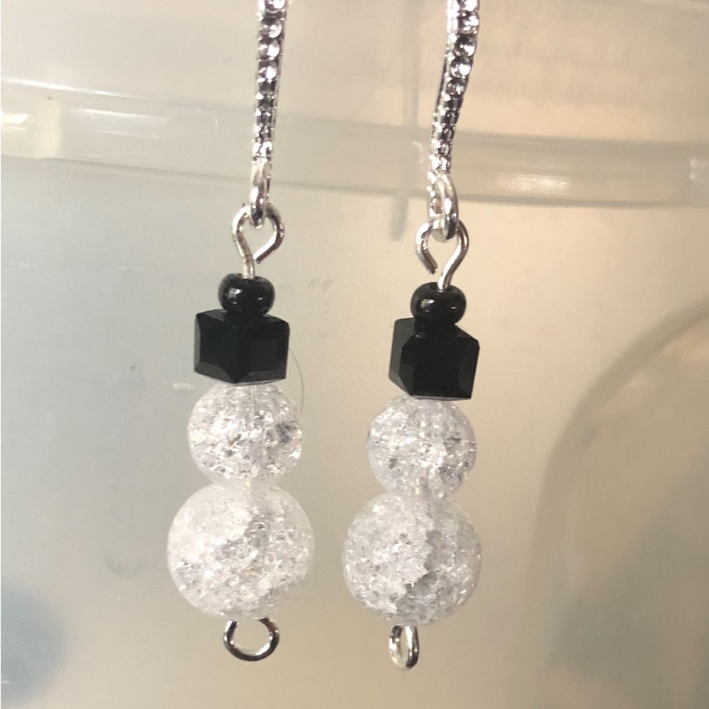Elegant Black and White Dangle Earrings